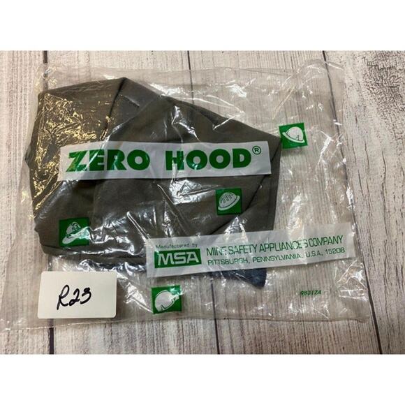 NWT Zero Hood Winter Gray Liner For Helmet - Picture 1 of 2